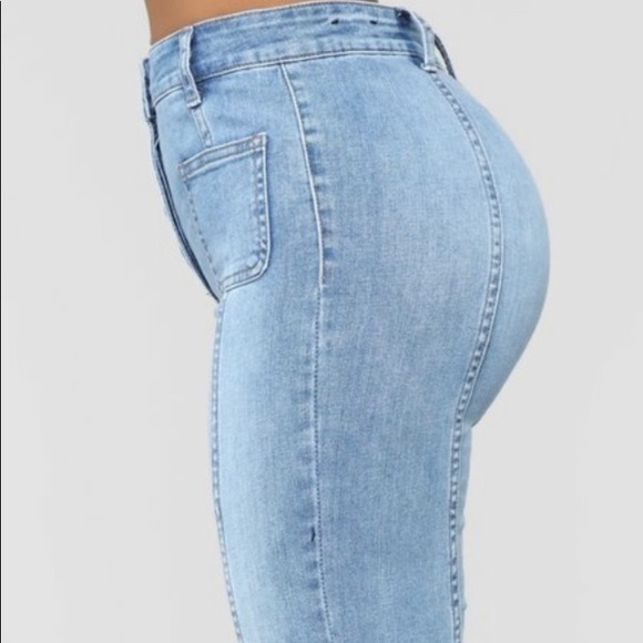 NWT Fashion Nova Stretch Flare Bottom Jeans - Picture 5 of 11